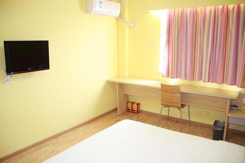 7Days Inn Meizhou Jia De Li Exterior photo